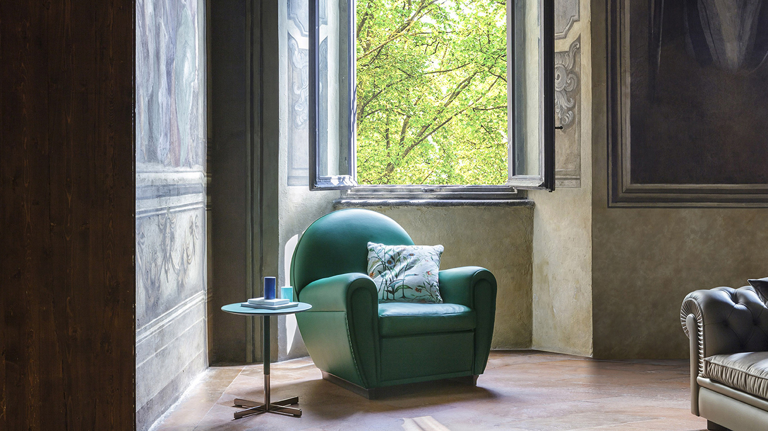 Vanity Fair: кресло, в котором Италия впервые заговорила тоном уверенности