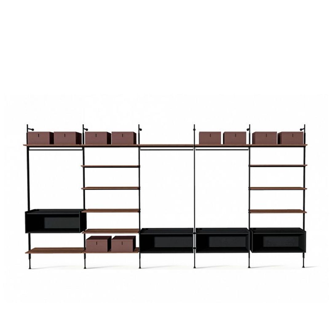 Roll walk-in closet
