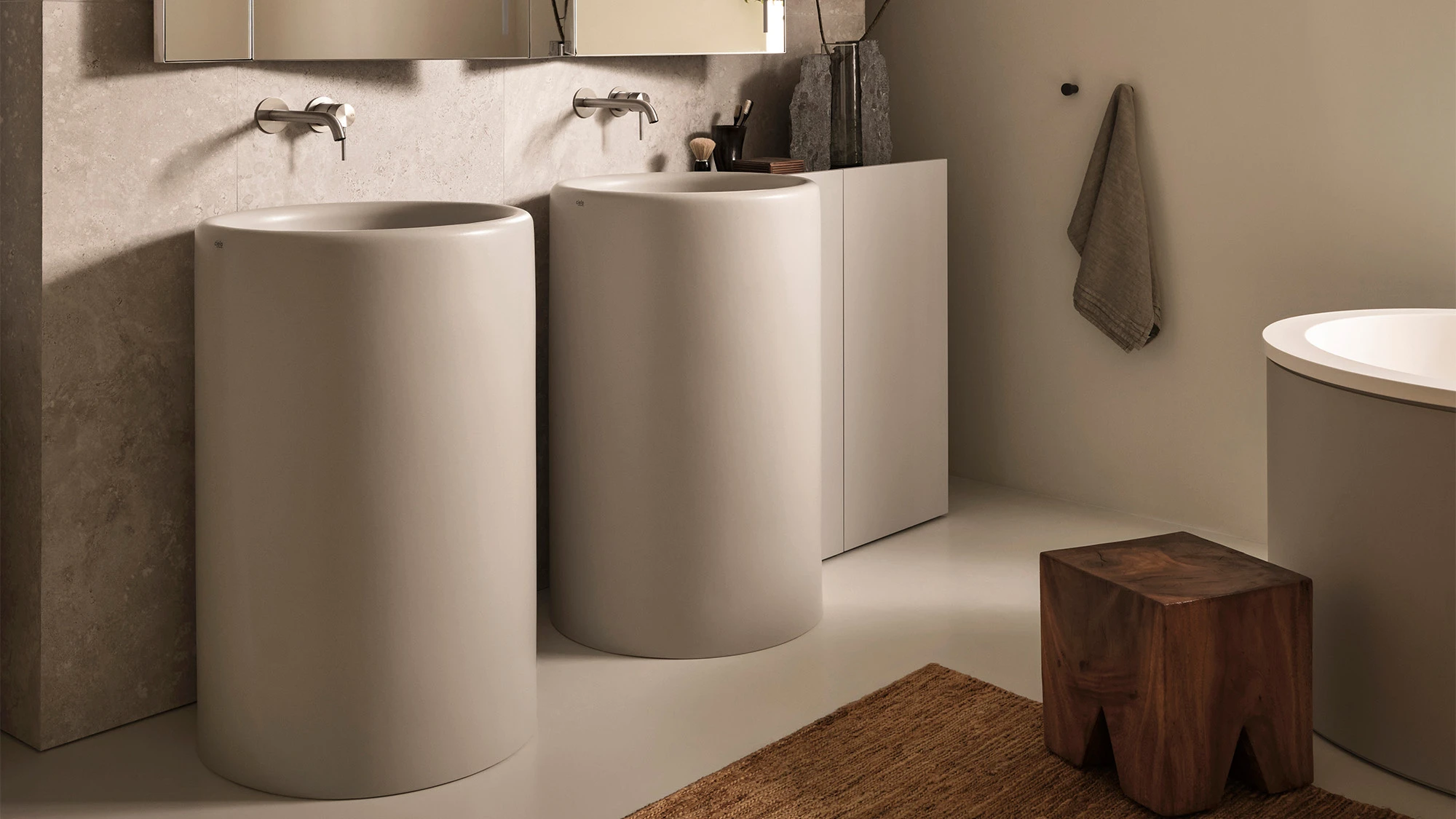 Отдельностоящая раковина Itaca с подвесной тумбой 90. Ceramica Cielo