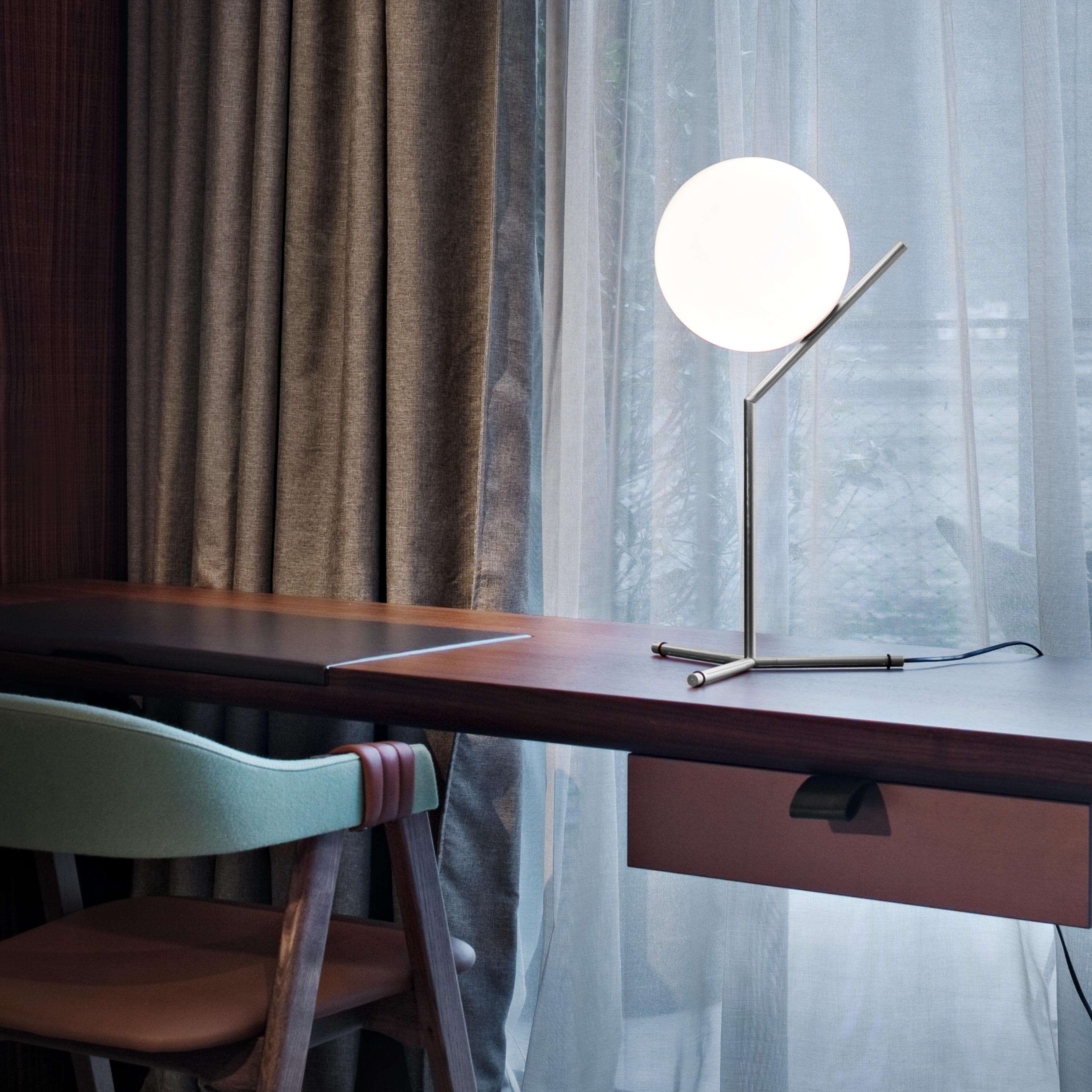 IC Lights Table 1 High