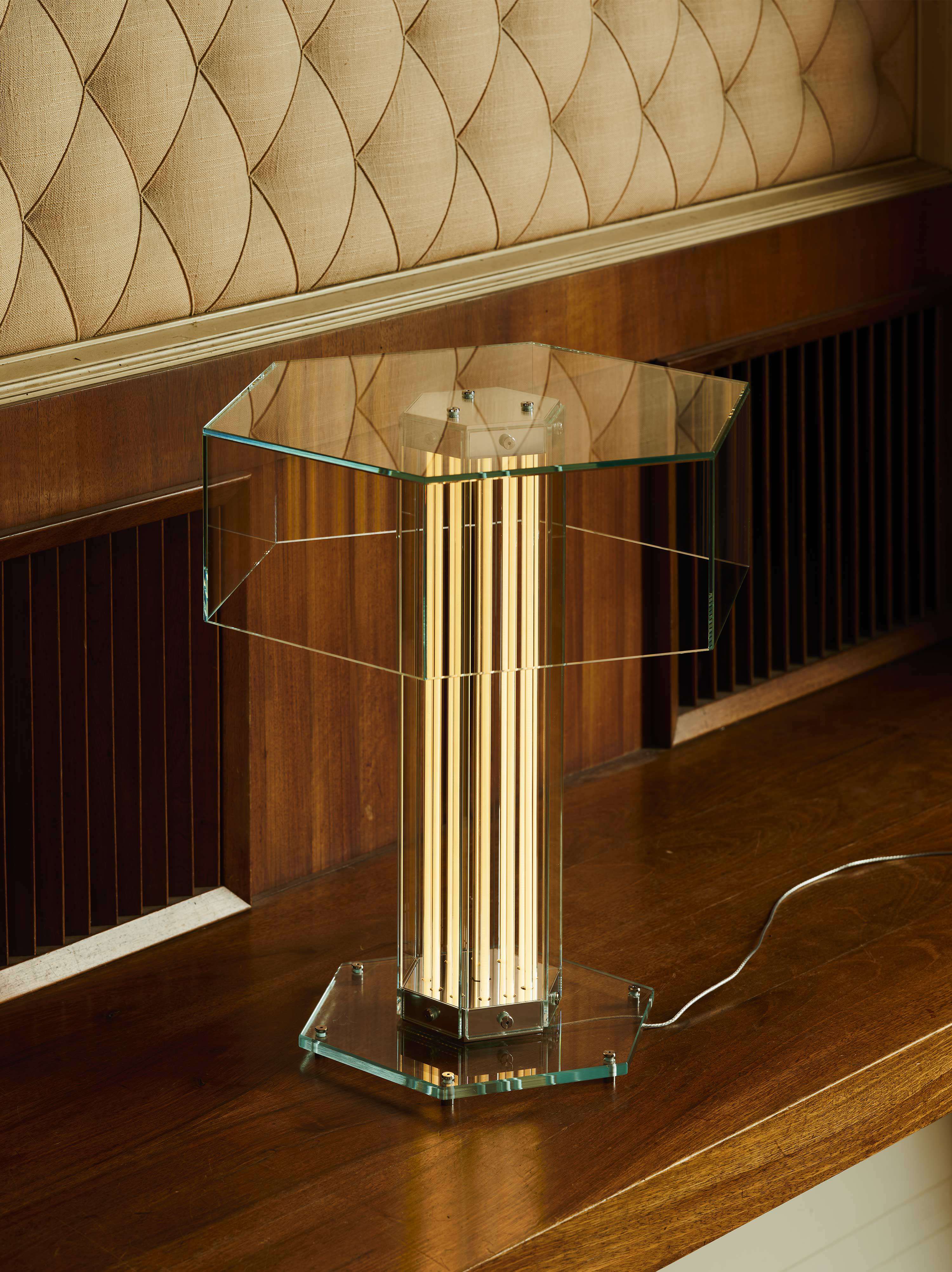 Superwire Table