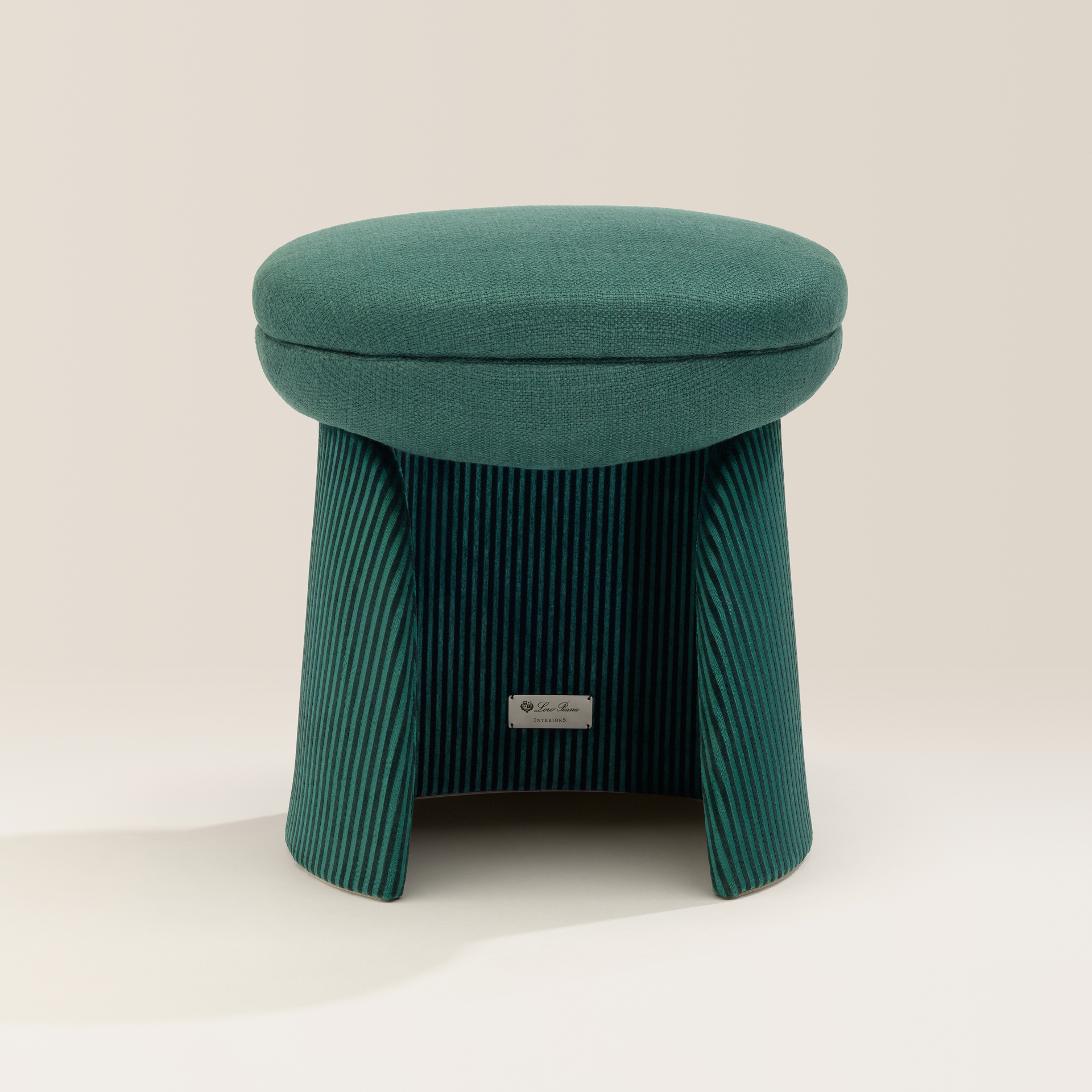 Низкий пуф Loro Piana The Palm