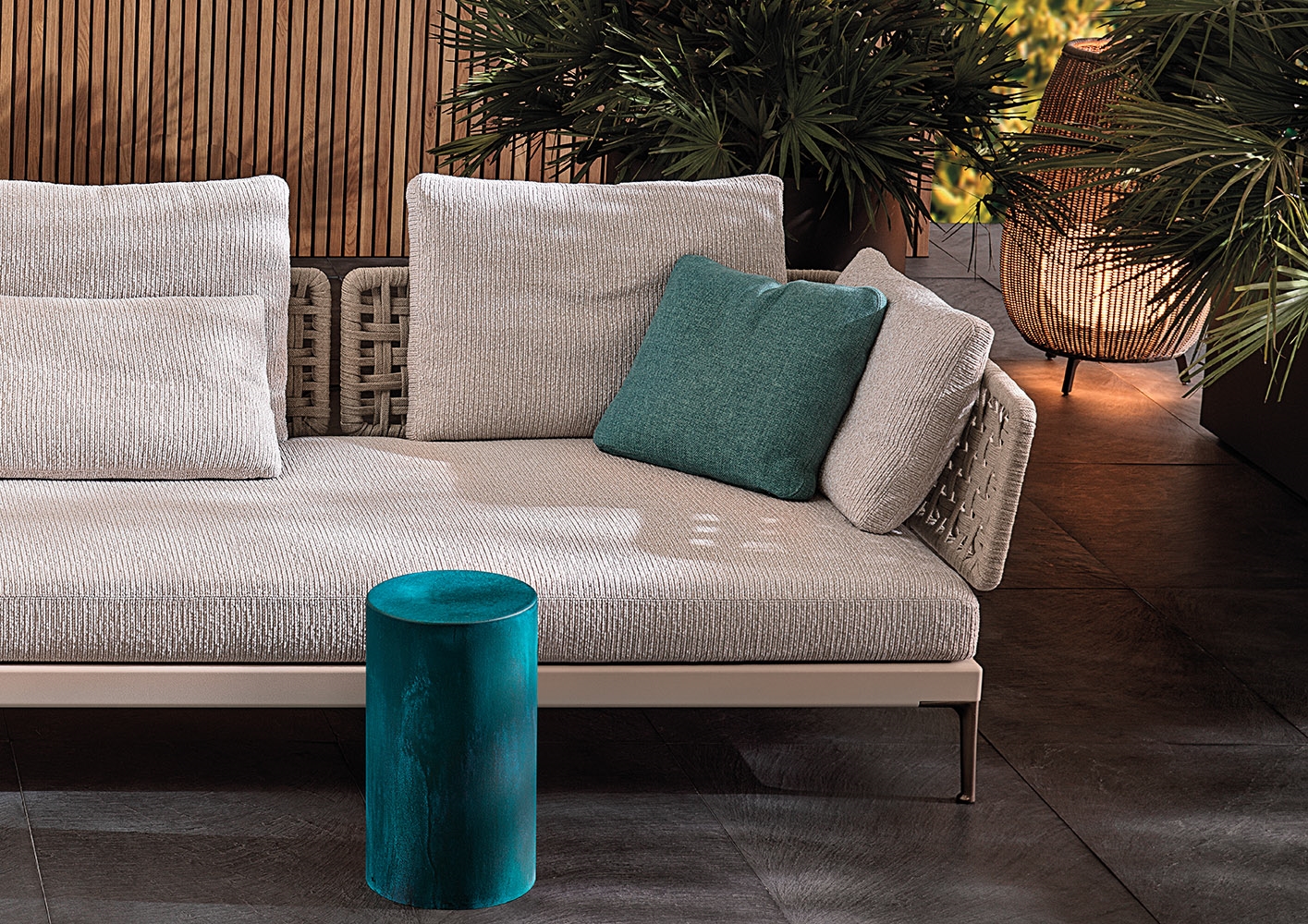 Pilotis "outdoor"