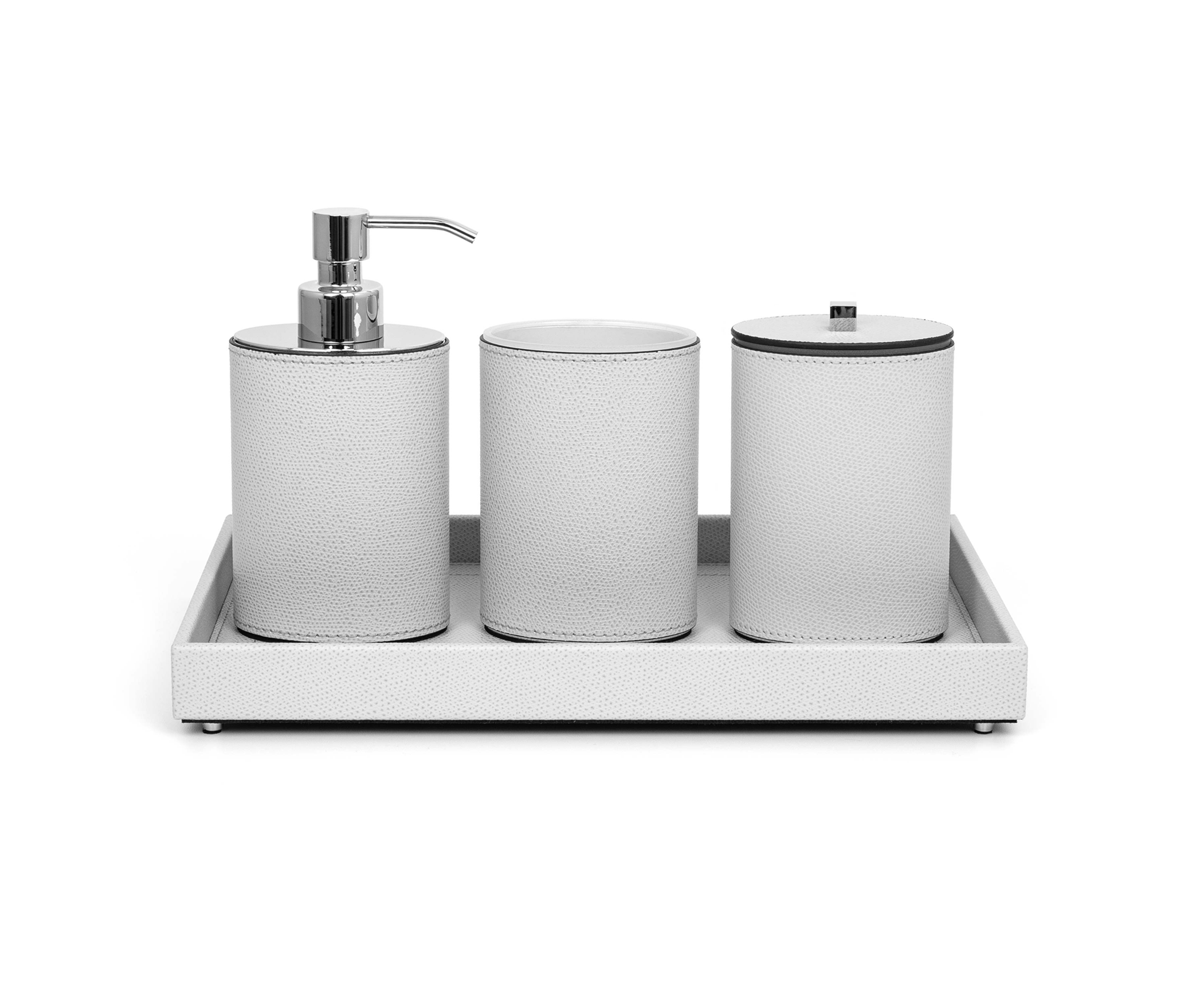Poseidon oval bathroom set