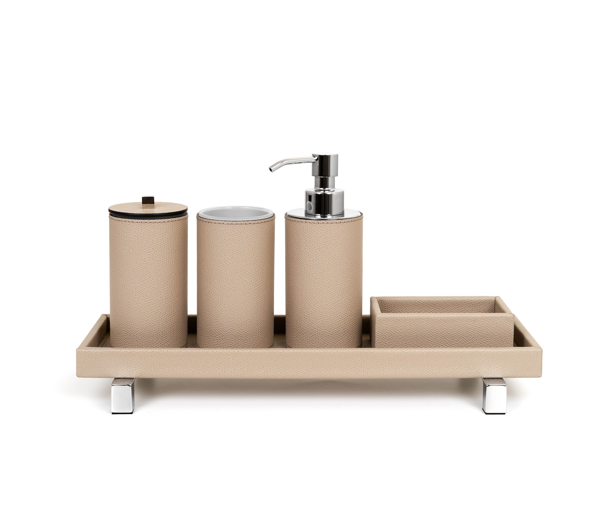 Poseidon round bathroom set