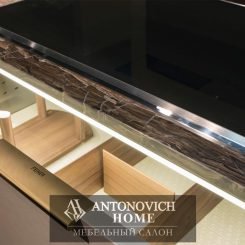 Fendi Casa кухня светлая Villa Ada от Antonovich Home