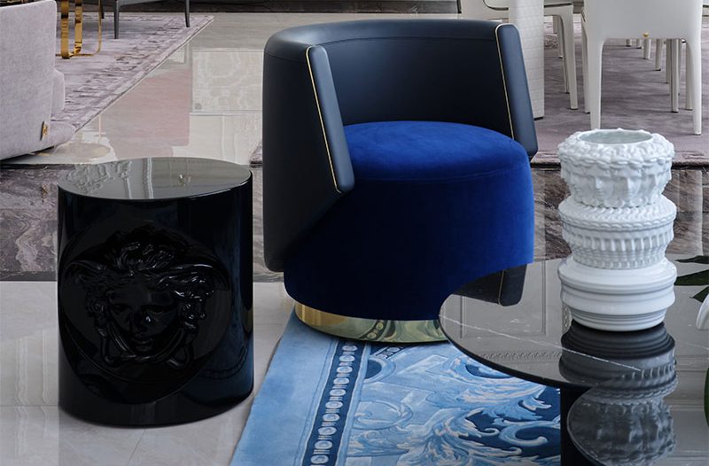 Versace Home кресло Virtus, кофейный столик VG2 STOOL, вазы от Antonovich Home